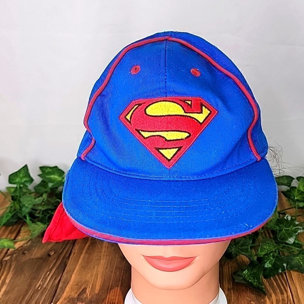 Superman. Kids hat. Costume. OSFA. EUC
